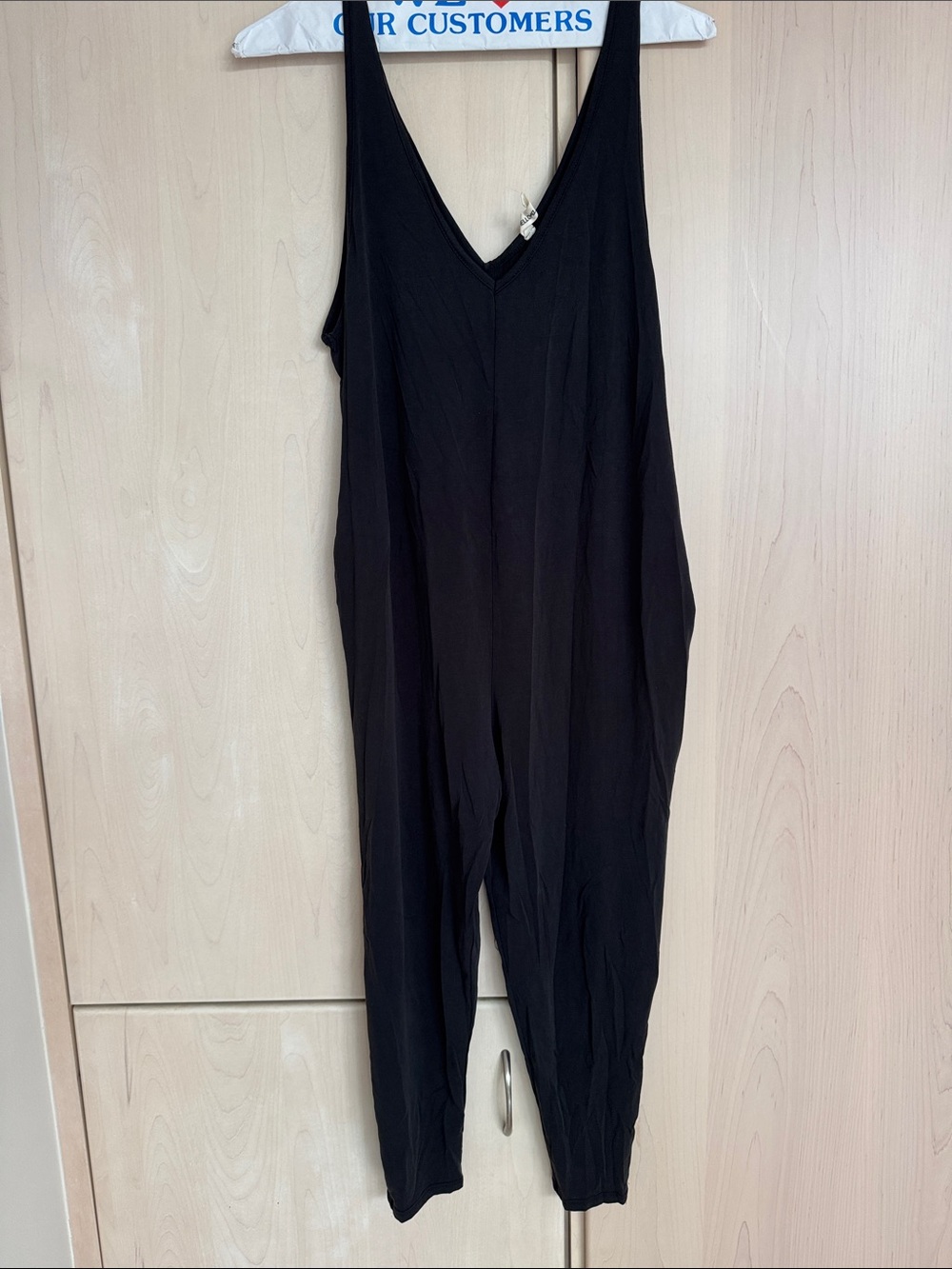 Hello MIZ Black V-Neck Sleeveless Jumpsuit